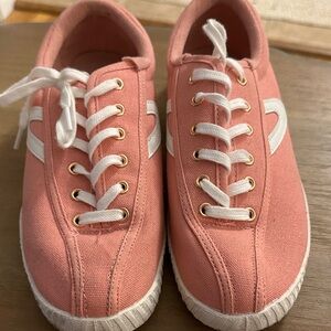 Tretorn Sandy Pink Canvas Sneakers 8